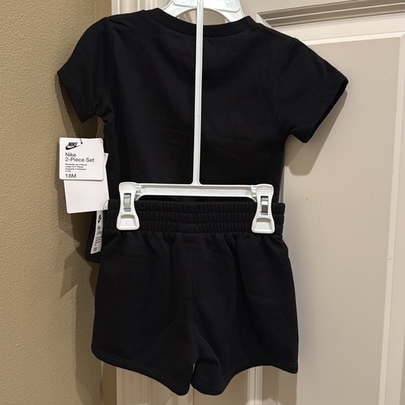 Nike Black Kids' Outfit Set - Picture 5 of 5